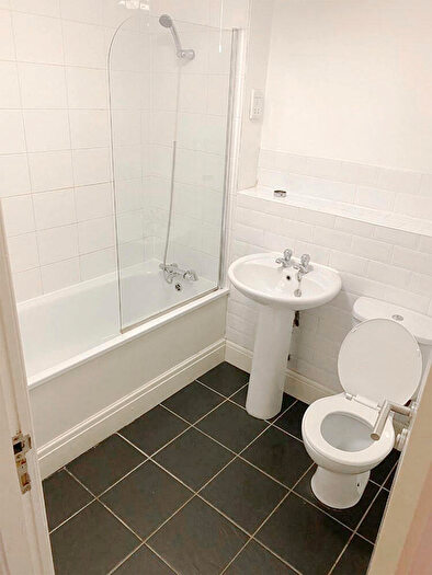 2 Bedroom Apartment To Rent In Princes Road, L8