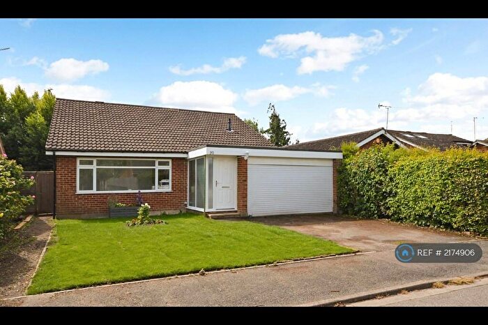 4 Bedroom Bungalow To Rent In Irvine Drive, Stoke Mandeville, Aylesbury, HP22