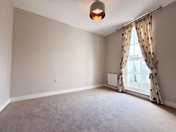 4 Bedroom Terraced House To Rent In Gloucester Place, Cheltenham, GL52
