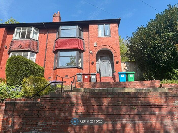 3 Bedroom Semi-Detached House To Rent In Lion Brow, Manchester, M9