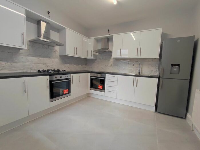 1 Bedroom Property To Rent In Ashburnham Road, Luton, Bedfordshire, LU1