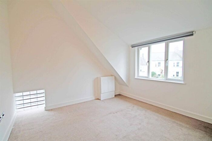 4 Bedroom Flat To Rent In Florence Road, Brighton, BN1