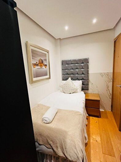3 Bedroom Flat To Rent In Great Cumberland Place, London, W1H