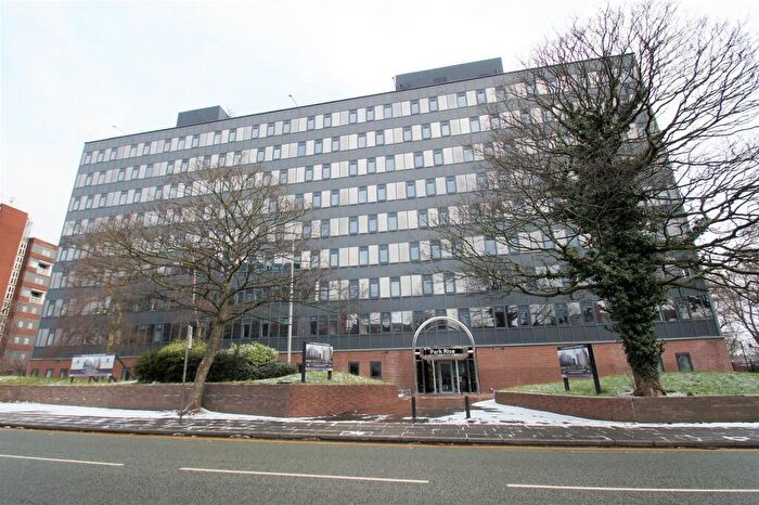 2 Bedroom Apartment To Rent In Park Rise, Trafford Plaza, M16