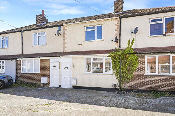 2 Bedroom Terraced House For Sale In Ivy Close, Dartford, Kent, DA1
