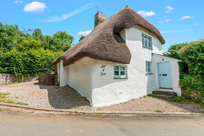 2 Bedroom Cottage For Sale In Aveton Gifford, Kingsbridge, TQ7