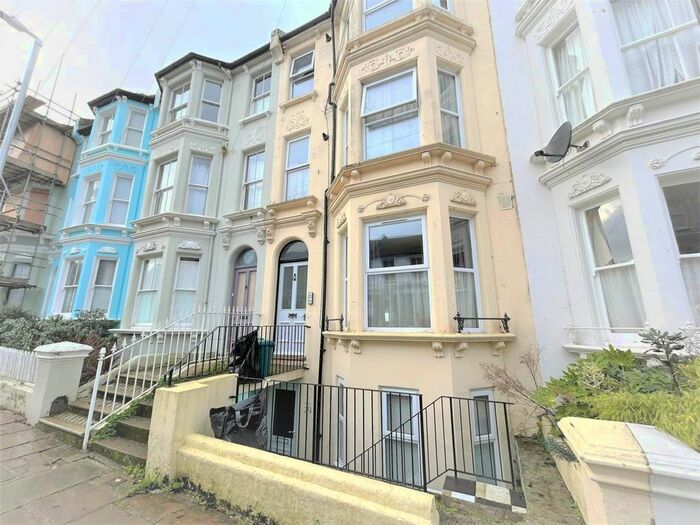 2 Bedroom Flat To Rent In Vicarage Road, Hastings, TN34