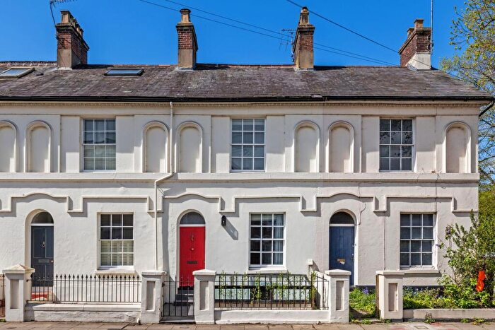 4 Bedroom Terraced House For Sale In Eastgate Street, Winchester, SO23