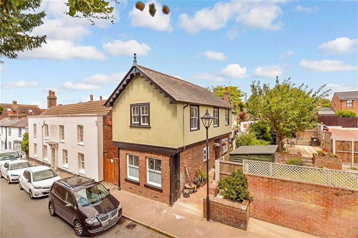 3 Bedroom Detached House For Sale In The Street, Ash, Kent, CT3