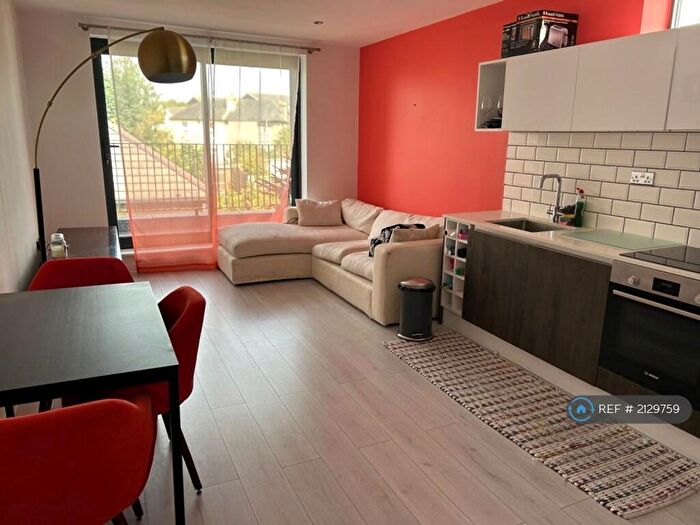 1 Bedroom Flat To Rent In Grove Lodge, Thornton Heath, CR7