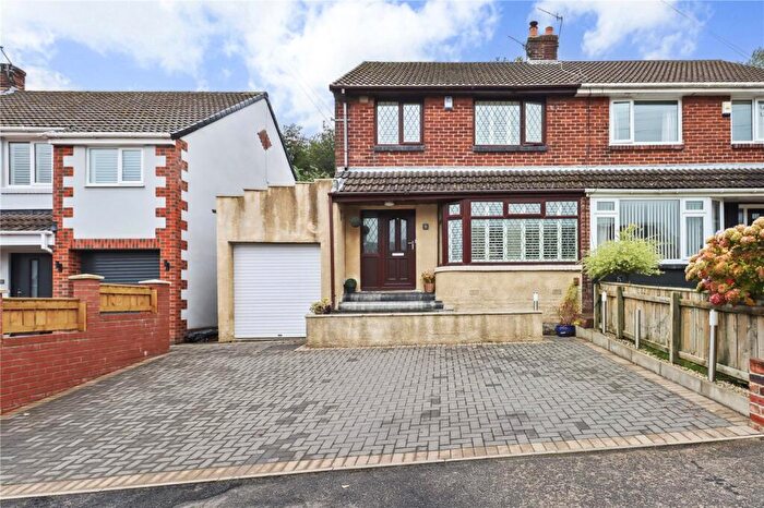 3 Bedroom Semi-Detached House For Sale In Cowan Close, Stella Park, Blaydon, NE21