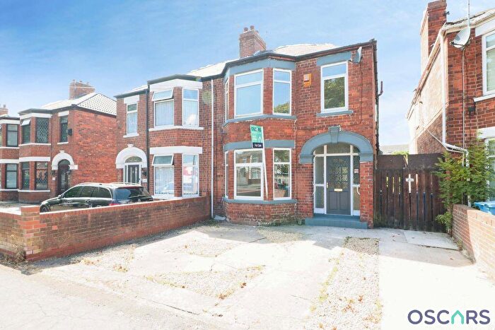 3 Bedroom Semi-Detached House For Sale In Hall Road, Hull, HU6