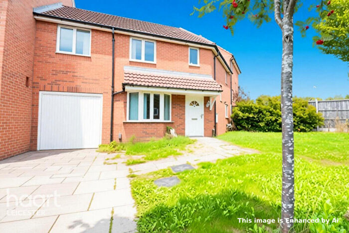 3 Bedroom Terraced House For Sale In Reeth Close, Leicester, LE4