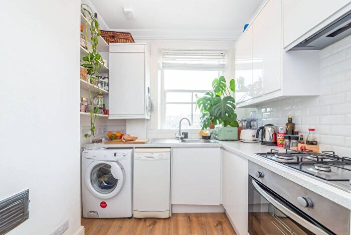 1 Bedroom Flat To Rent In Ainger Road, Primrose Hill, London, NW3