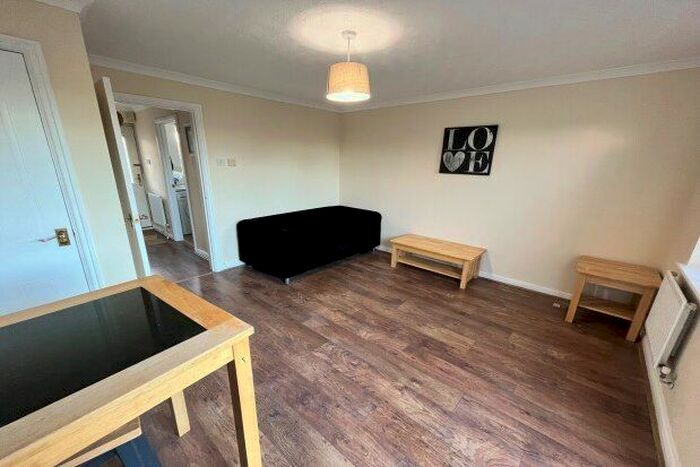 2 Bedroom Terraced House To Rent In Clos Avro, Cardiff, CF24