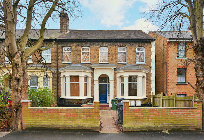 1 Bedroom Flat To Rent In Bulwer Road, Leytonstone, E11