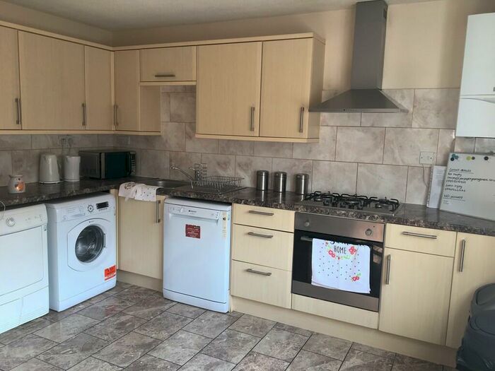 6 Bedroom Terraced House To Rent In Peveril Street, Nottingham, NG7