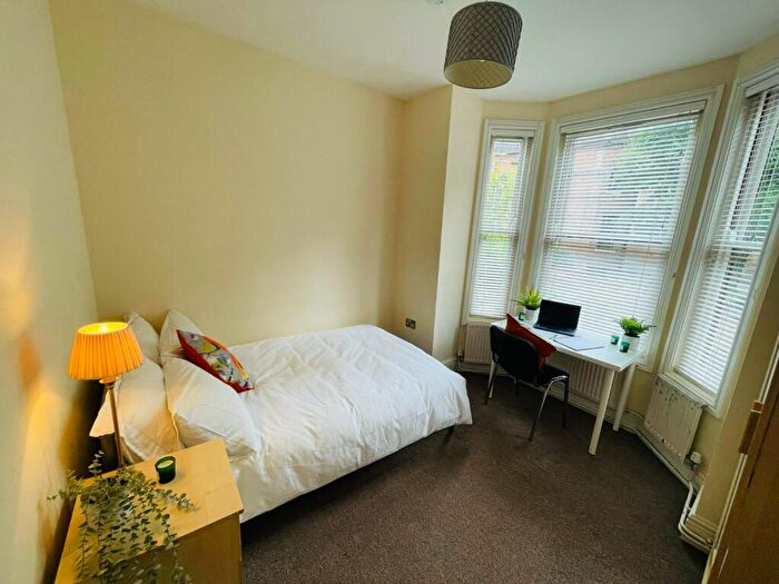 7 Bedroom Duplex To Rent In Southey Street, Nottingham, Nottinghamshire, NG7