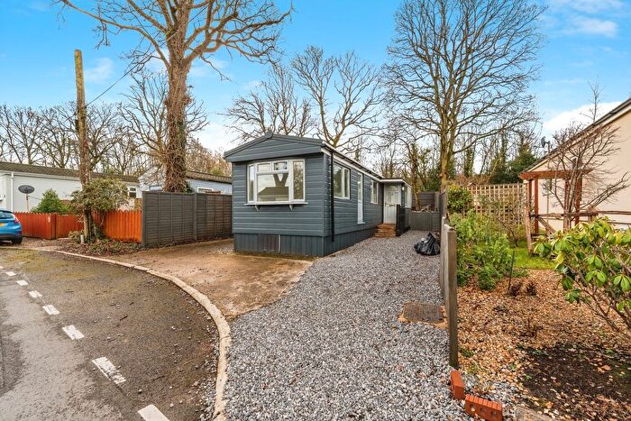 1 Bedroom Park Home For Sale In Drapers Copse, Dibden, Southampton, Hampshire, SO45