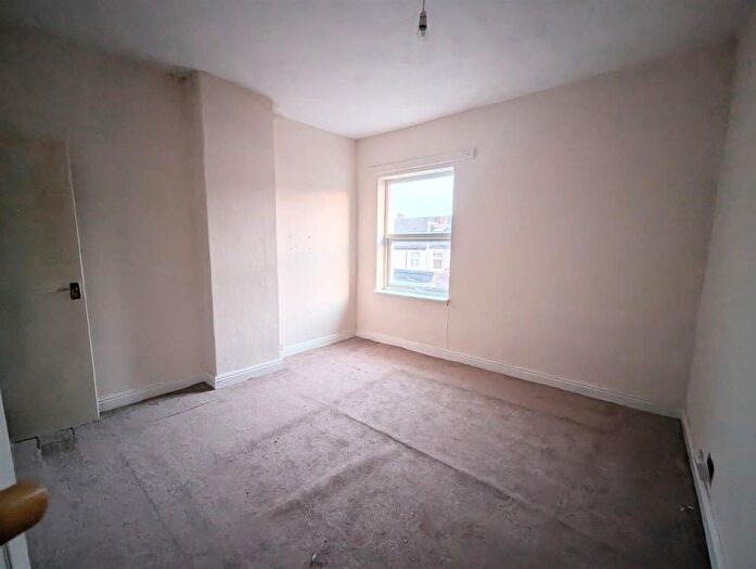 2 Bedroom End Of Terrace House To Rent In Newfield Street, Tunstall, Stoke-On-Trent, ST6