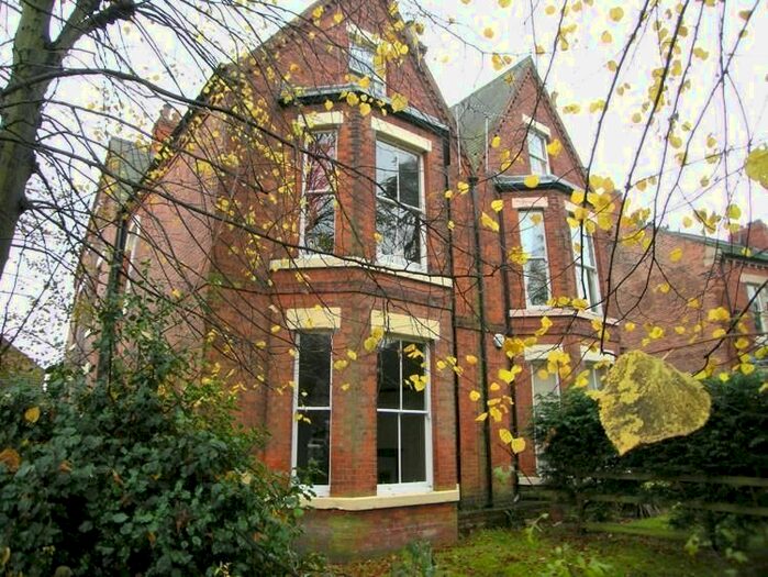 1 Bedroom Flat To Rent In The Crescent, Retford, DN22