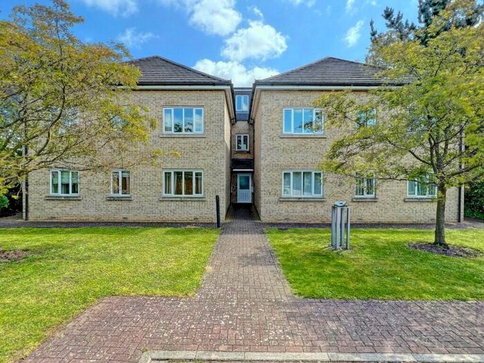 2 Bedroom Apartment To Rent In Brookwood House, A Histon Road, Cambridge, CB4