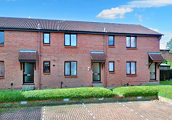 Apartment To Rent In Birchwood Mews, Harrogate, HG2