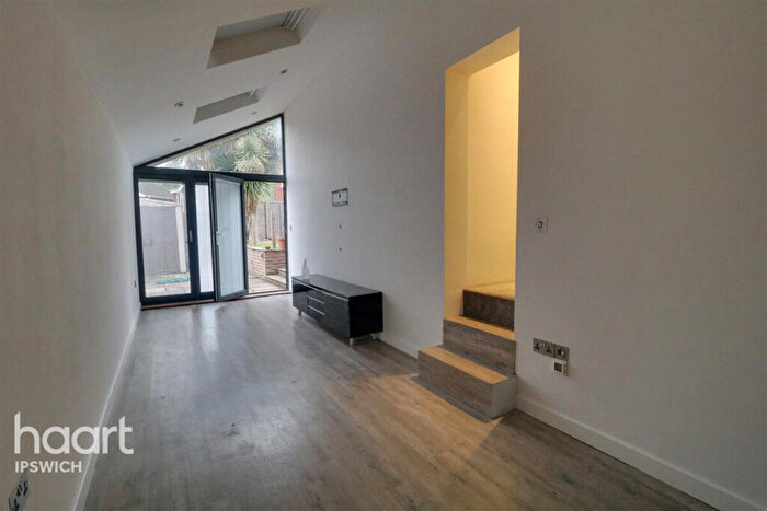 3 Bedroom Detached Bungalow To Rent In Ritabrook Road, Ipswich, IP2