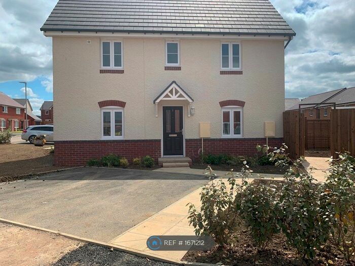 3 Bedroom Semi-Detached House To Rent In Artemas Silvey Close, Stonehouse, GL10