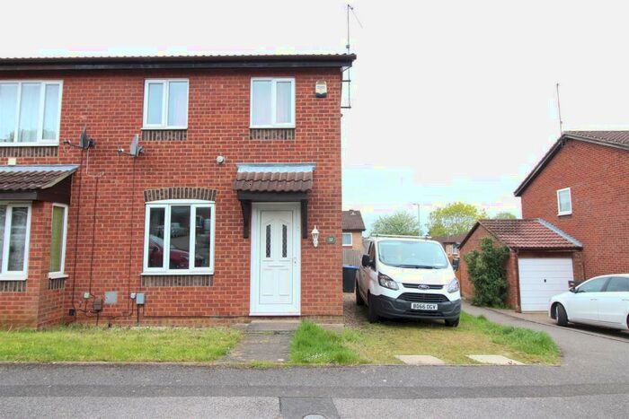 2 Bedroom House To Rent In Probyn Close, Northampton, NN3