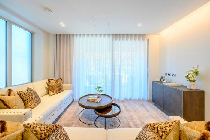 2 Bedroom Flat To Rent In Edgware Road, London, W2