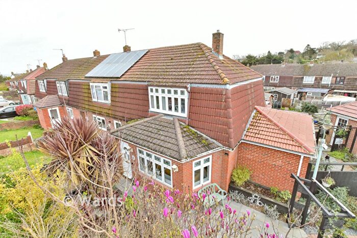 3 Bedroom End Of Terrace House For Sale In Brice Road, Higham, Rochester, Kent, ME3