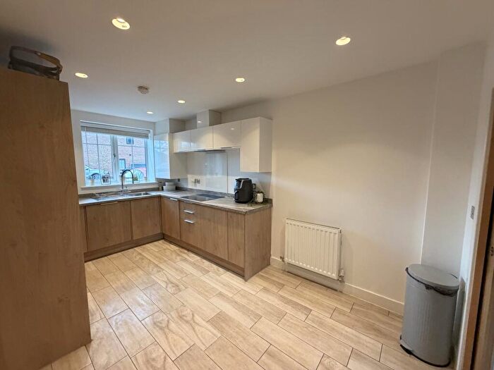 3 Bedroom Semi Detached House For Sale In Lock View, Northwich, CW9