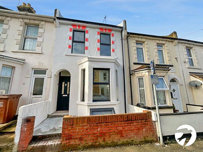 3 Bedroom Terraced House To Rent In Belmont Road, Gillingham, Kent, ME7