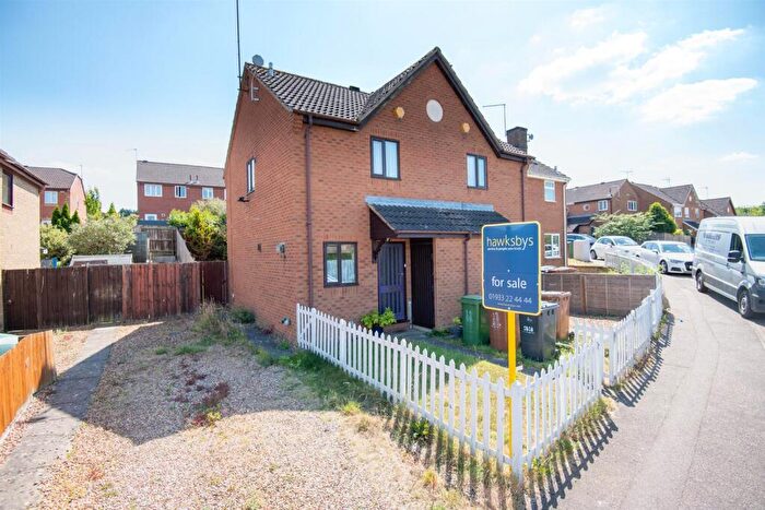 2 Bedroom End Of Terrace House To Rent In Charles Street, Wellingborough, NN8