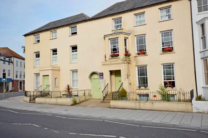 1 Bedroom Flat To Rent In Bedford Chambers, Southgate, Chichester, PO19