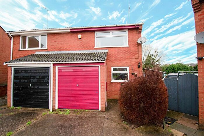 3 Bedroom Semi-Detached House For Sale In Redmoor Close, Codnor, DE5