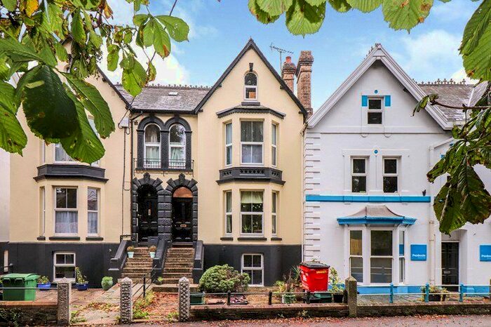 1 Bedroom Flat To Rent In North Road, Holsworthy, EX22