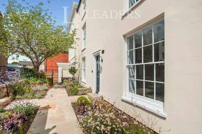 1 Bedroom Apartment To Rent In Ferndale School, Faringdon, SN7