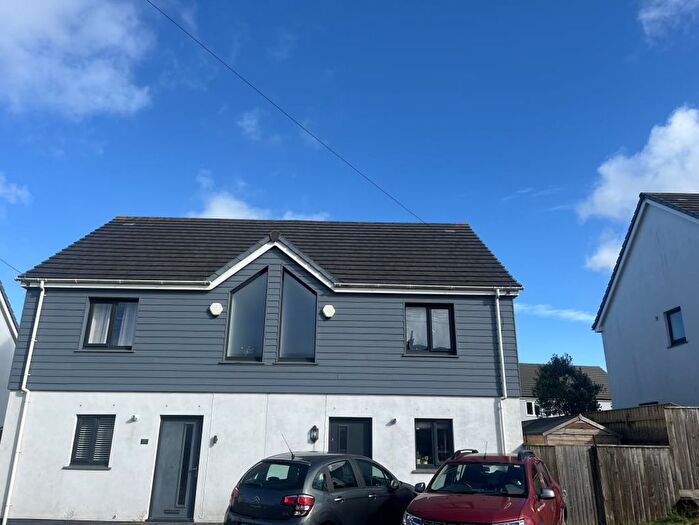2 Bedroom Semi-detached House For Sale In Primrose View, Hayle, TR27