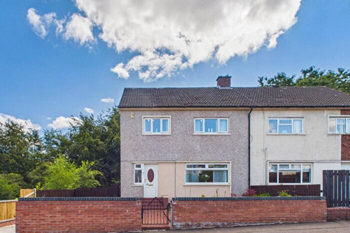 3 Bedroom Semi-Detached House For Sale In Backmuir Road, Hamilton, ML3