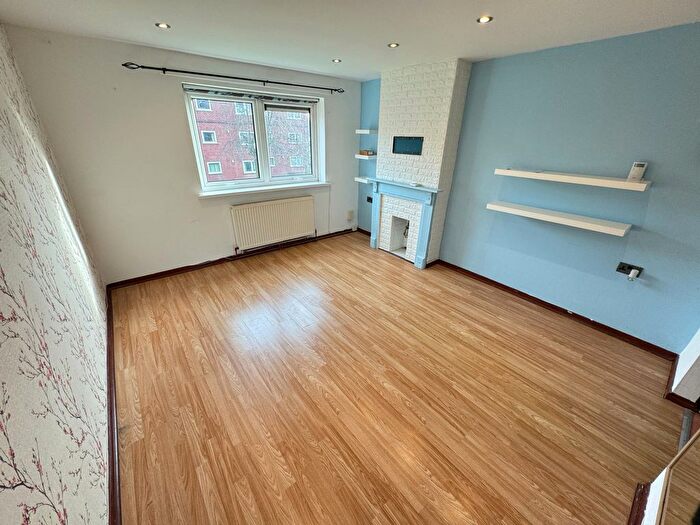 1 Bedroom Flat To Rent In Andrewes Close, Leicester, LE3