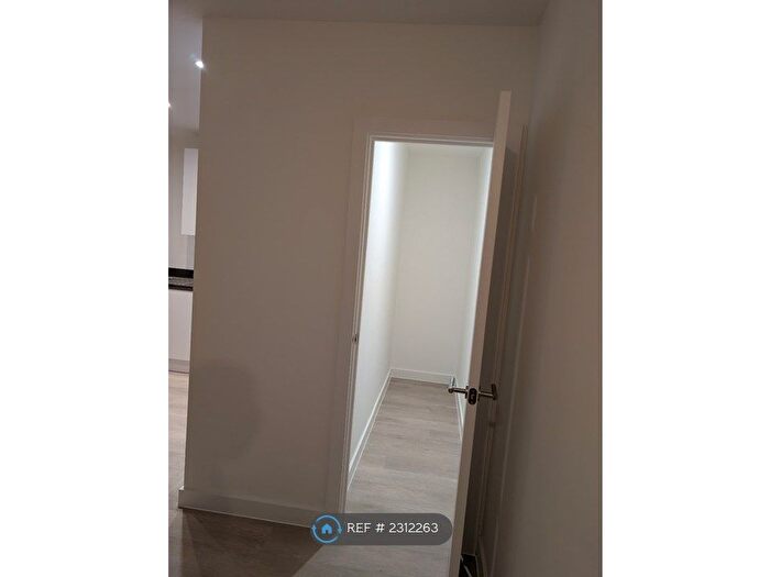 1 Bedroom Flat To Rent In Griffiths Close, Birmingham, B12