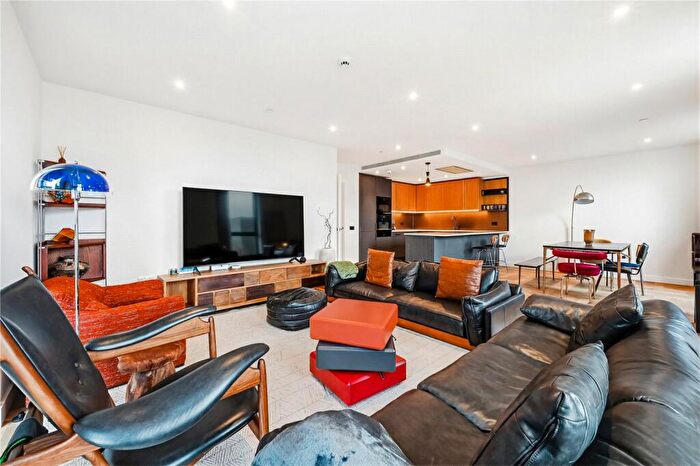 3 Bedroom Apartment To Rent In Merino Gardens, London, E1W