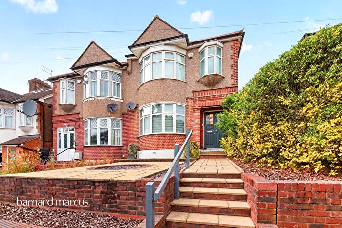 3 Bedroom Semi-Detached House For Sale In Osidge Lane, London, N14