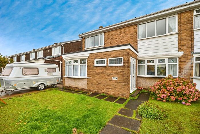 4 Bedroom Semi-detached House For Sale In Weaverham Road, Stockton-On-Tees, TS20