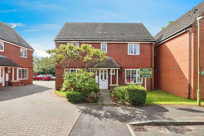 4 Bedroom Detached House For Sale In Musson Close, Marston Green, West Midlands, B37