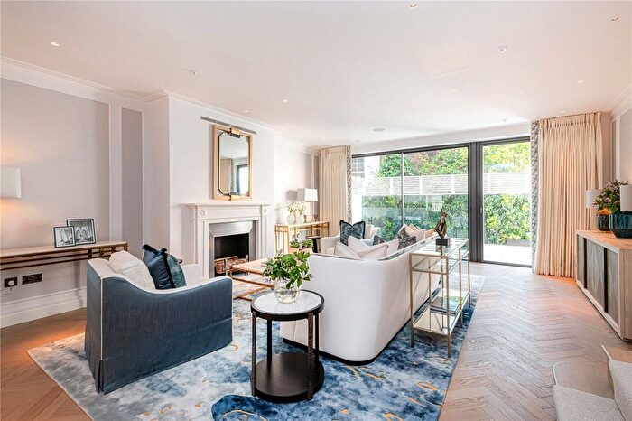 3 Bedroom Terraced House To Rent In Wilton Row, Belgravia, London, SW1X