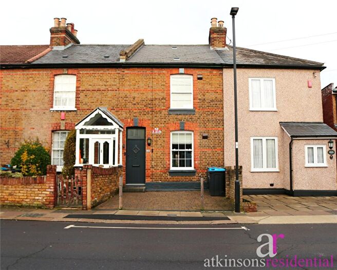 3 Bedroom Terraced House For Sale In St. Georges Road, Enfield, Middlesex, EN1