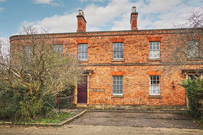 3 Bedroom Terraced House For Sale In Midland Place, Railway Cottages, Derby, DE1